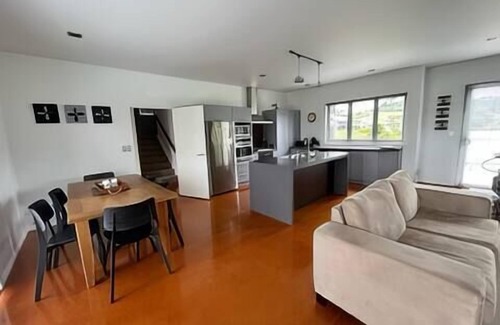 Cooks Beach House | Hosts on the Coast Mellow out on Martins