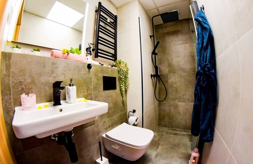 Warszawskie Apartment | Hot Jacuzzi in Cracow
