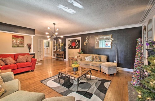 Hot Springs House | Hot Springs Home Walk to Oaklawn!