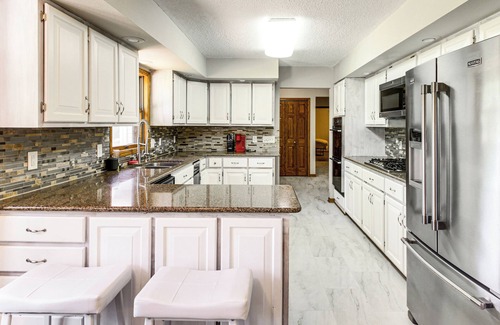 Onamia Cottage | Hot Tub & 2 Recreation Rooms: Spacious Onamia Home