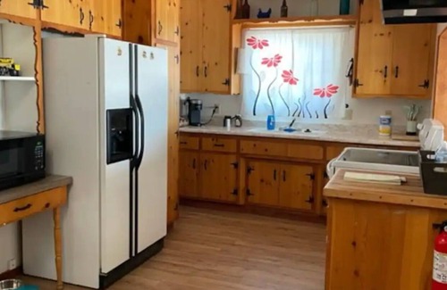 Wofford Heights House | Hot Tub Cabin With View