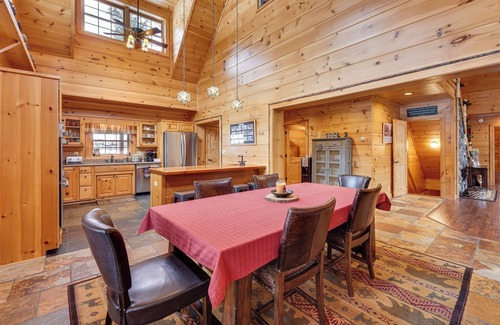 Old Forge Cottage | Hot Tub & Dock: Waterfront Cabin in Old Forge!