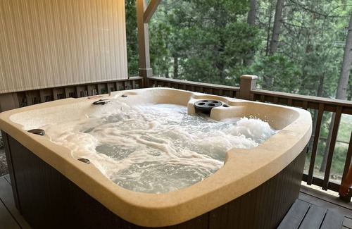 Twain Harte House | Hot Tub Dog Friendly A/C EVChgr Views GmRm KingBds NoStairEntry