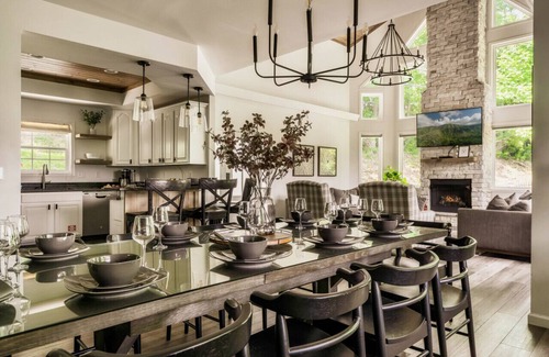 Chalet Village Cabin | Hot Tub, Game Room, Theater, Fire Pit, VIEWS, Luxury! - Ski View Lodge