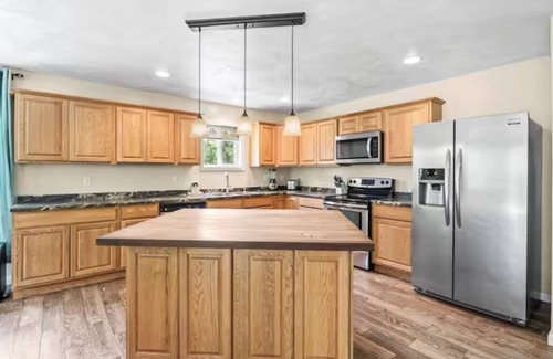 Lansing House | Hot Tub! Sleeps 14! Near Ithaca & Wineries!Dogs Ok!