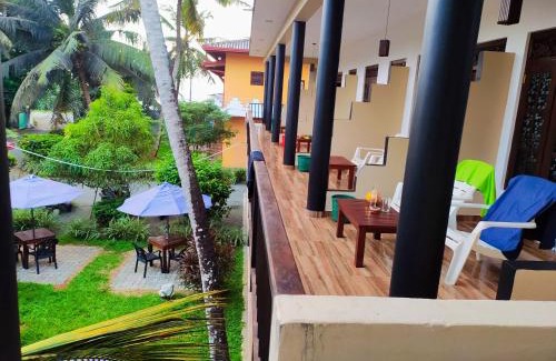 Midigama Bed & Breakfast | Hot Tuna Surfers Rest Midigama