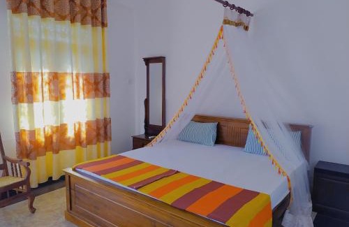 Midigama Bed & Breakfast | Hot Tuna Surfers Rest Midigama