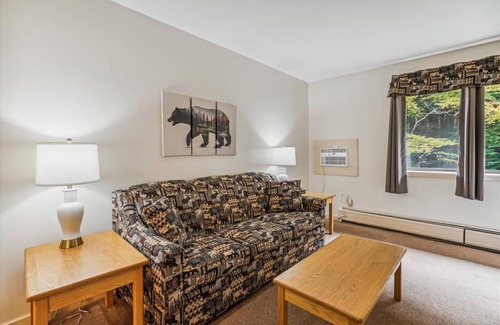 West Bridgewater Hotel | Hotel ∙ 1 bedroom ∙ 6 guests