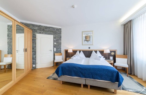 Davos-Dorf Hotel | Hotel ∙ 1 guest