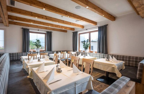 Holdernach Hotel | Hotel ∙ 3 guests