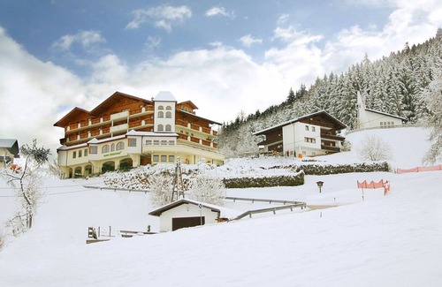Kolsassberg Hotel | Hotel ∙ 4 guests