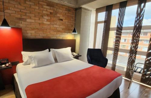 Quinta Paredes Apartment | Hotel 5 Elementos Corferias by HBP