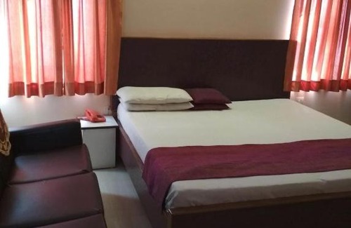 Sindhi Camp Hotel | Hotel Aarjee Crescent Jaipur