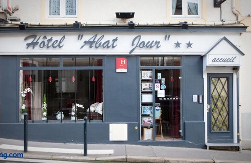 Richebourg - Saint-Clement Hotel | Hotel Abat Jour