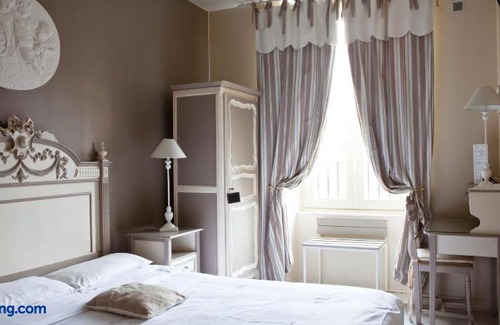 Richebourg - Saint-Clement Hotel | Hotel Abat Jour