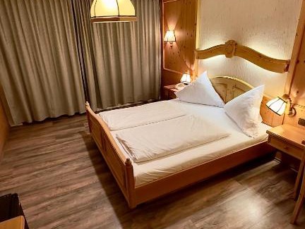 Zoeblen Hotel | Hotel Alpenrose