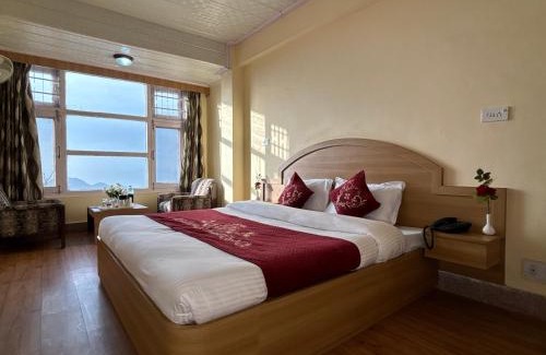 Shimla House | Hotel Amar Palace With mountain view
