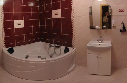 Klevan Hotel | Hotel and restaurant complex Skolmo