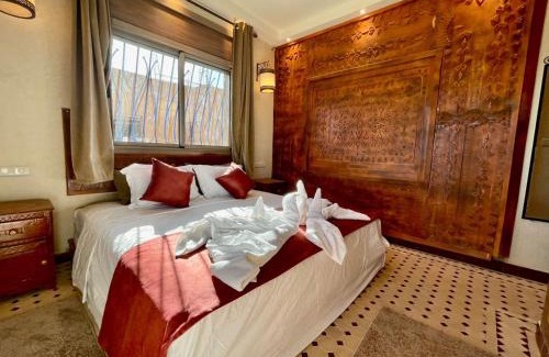 Merzouga Hotel | Hotel Apartments Lexpert " Riad The Family"