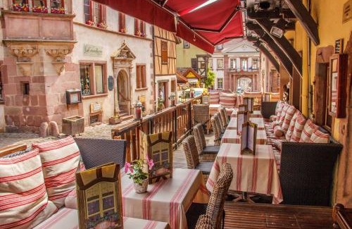 Riquewihr Hotel | Hotel Au Cerf
