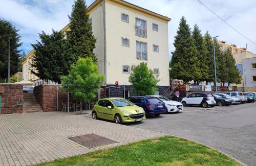 Komlo Hotel | Hotel Béke Sziget Komló
