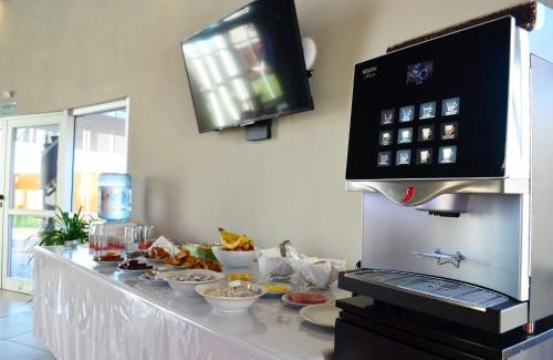General Roca Hotel | Hotel Bait