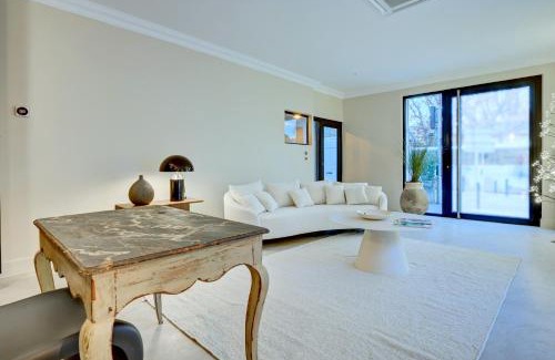 Couronne Urbaine Hotel | Hôtel Bellegarde by Viktor