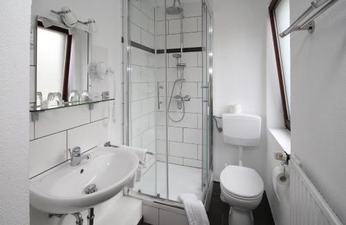 Obernhausen Hotel | Hotel Berghof Wasserkuppe & Gästehaus Fuldaquelle