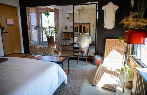 Avenida Revolucion Hotel | Hotel Boutique Lafayette Tijuana