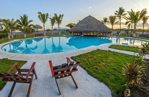 Monterrico Hotel | Hotel Café Del Sol