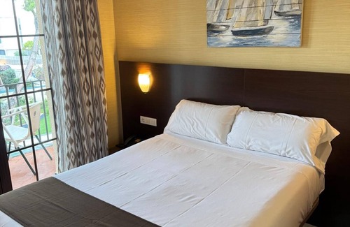 Castelldefels Hotel | Hotel Canal Olimpic