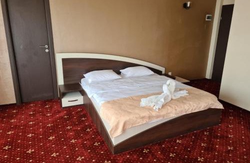 Ranca Hotel | HOTEL CARMINA