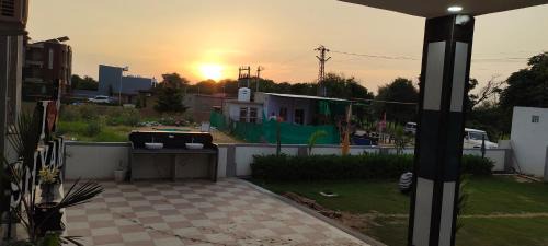 Shri Madhopur Hotel | Hotel Chandar Palace - Near Khatu Shyam Ji Temple
