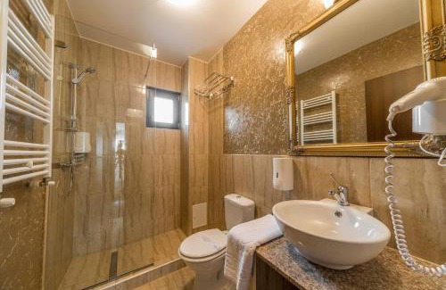 Tirgu Ocna Hotel | Hotel Complex Havana