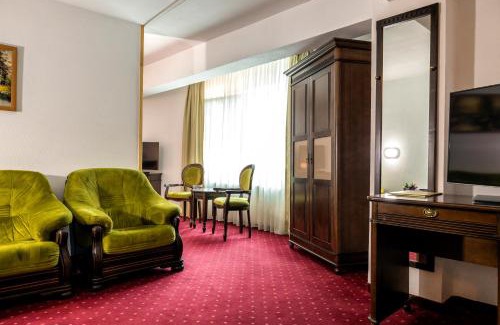 Pitesti Hotel | Hotel Cornul Vanatorului