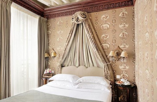 Latin Hotel | Hotel des Grands Hommes