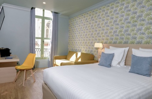 Centre Ville-Gare Hotel | Hotel Du Centre, un hotel AMMI