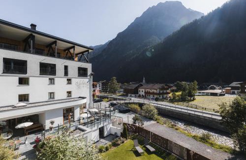 Feichten Hotel | Hotel Edelweiss