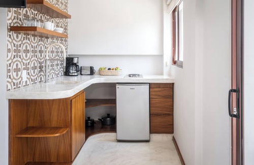 Emiliano Zapata Apartment | Hotel Eloisa - Near Playa de los Muertos