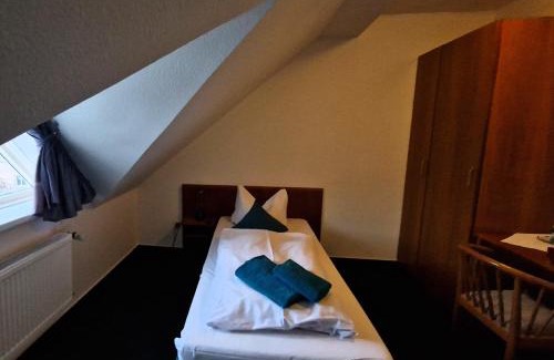 Niederkleveez Hotel | Hotel Fährhaus Niederkleveez