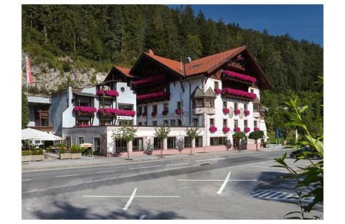 Imst Hotel | Hotel Gasthof Neuner