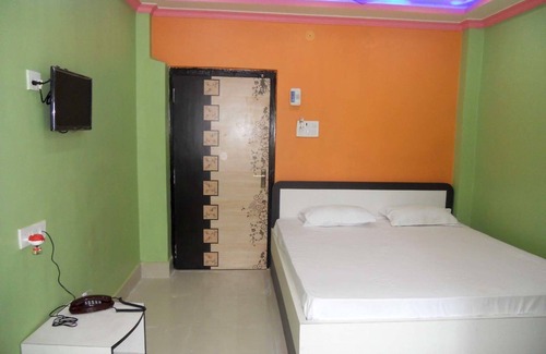Raiganj Hotel | Hotel Gitanjali Raiganj