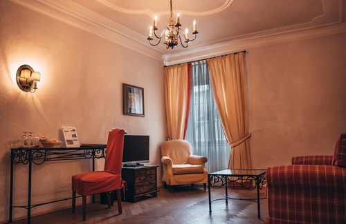Hall In Tirol Hotel | Hotel Goldener Engl