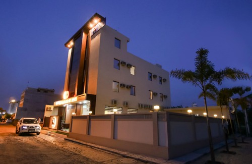 Taj Ganj Hotel | Hotel Grand Sparrow Inn