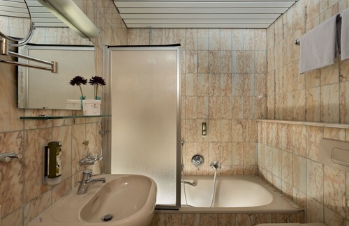 Harheim Hotel | Hotel Harheimer Hof