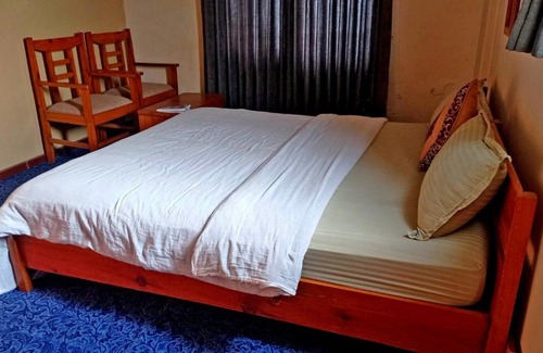 Pokhara Bed & Breakfast | Hotel Himalayan Home Lamagaun Pokhara 10 minute drive from tourist place lakeside rent Rooms