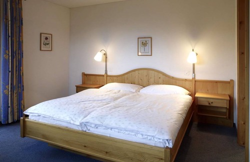 Parpan Hotel | Hotel ∙ Hotel Alpina - INCL. LIFT PASS Double room/addl. bed, bath/wc (Deluxe), HB