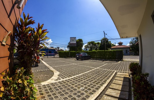 Orotina Hotel | Hotel Iguana Verde