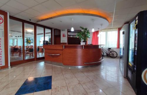 Ruzinov Hotel | HOTEL JURKI Dom