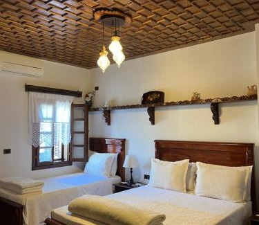 Berat Hotel | Hotel Kaceli